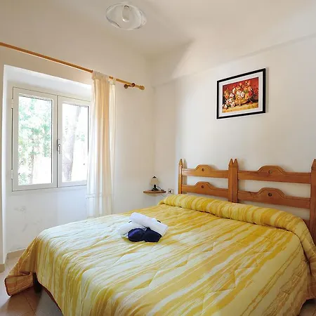 Cabras Apartment *
